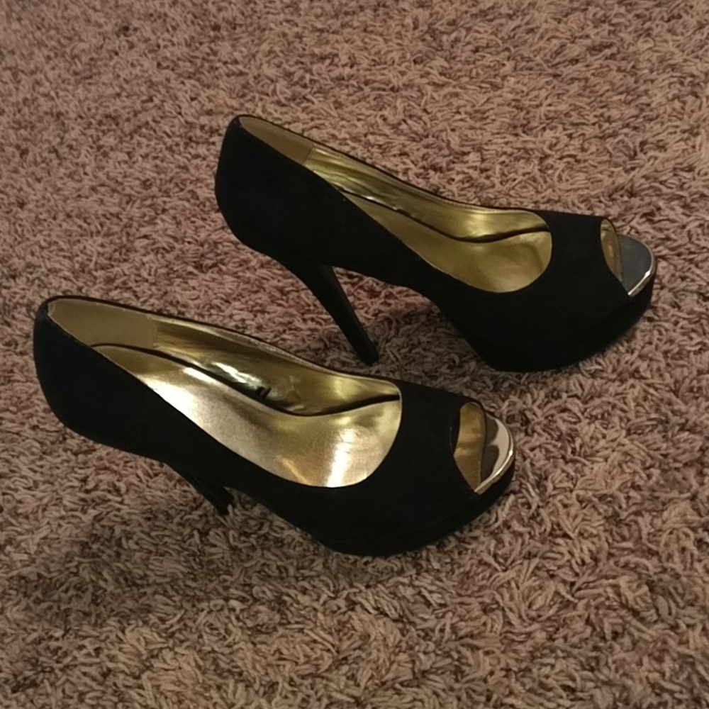 Sexy black heels